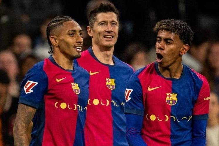 今晚巴萨冲击西甲4连胜!赢球=暂登顶 三巨头联手 核心复出 今晚巴萨冲击西甲4连胜!赢球=暂登顶 三巨头联手 核心复出